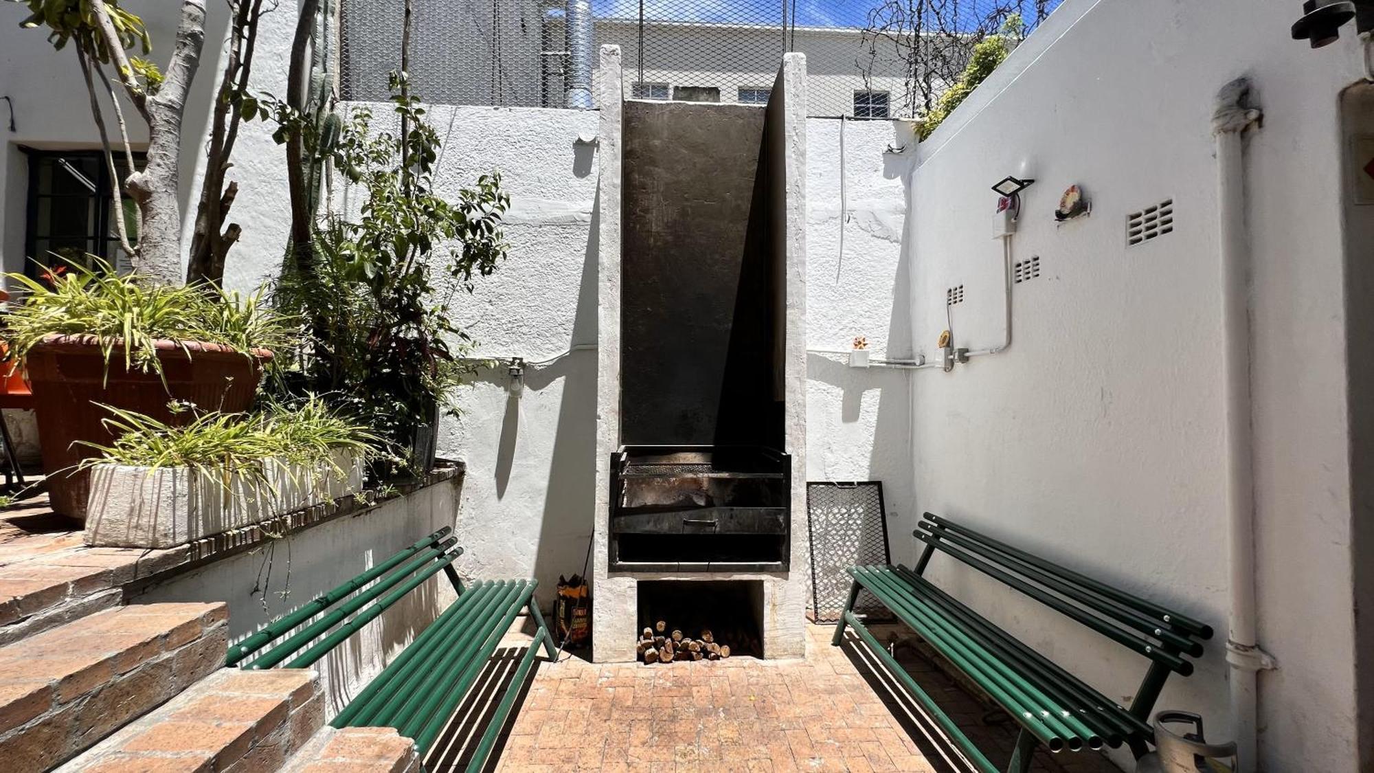 Long Street Backpackers (Adults Only) Pansiyon Cape Town Dış mekan fotoğraf